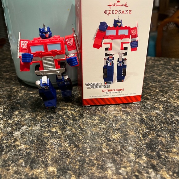 Hallmark Keepsake Transformers Action Figure - Red and Blue 2014 - Picture 5 of 5